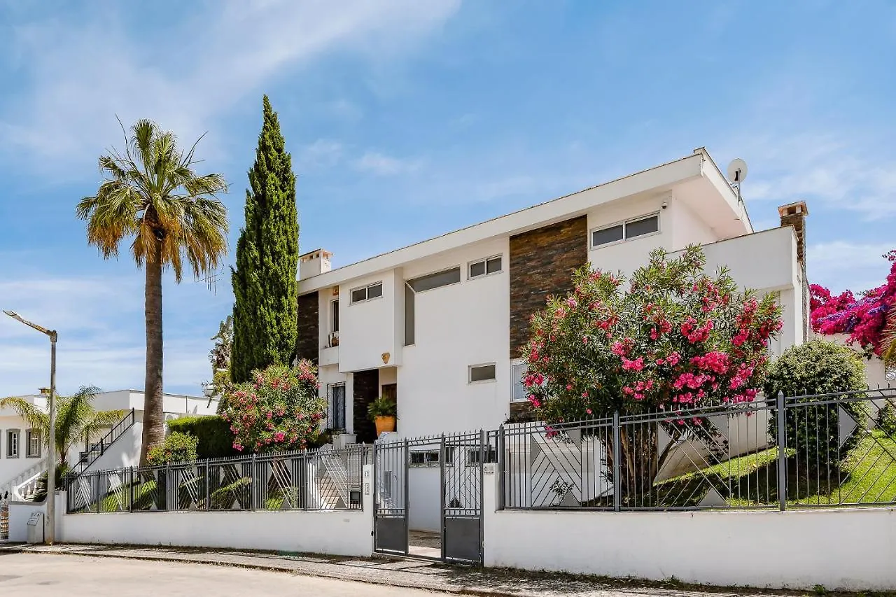 Deluxe 4Bdr House W/ Pool By Lovelystay Portimao Holiday home