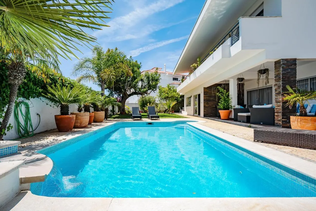 Holiday home Deluxe 4Bdr House W/ Pool By Lovelystay Portimao