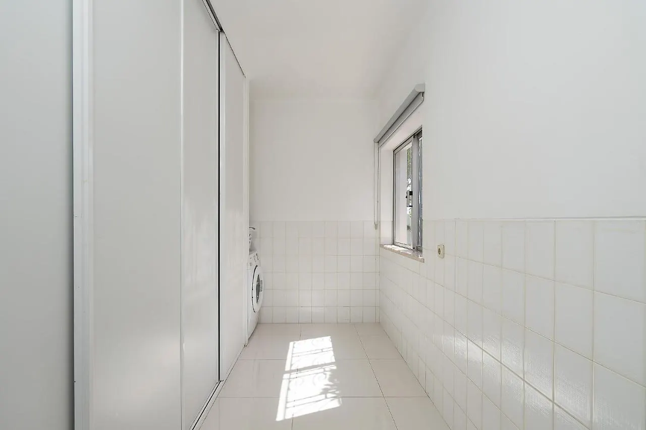 Holiday home Deluxe 4Bdr House W/ Pool By Lovelystay Portimao
