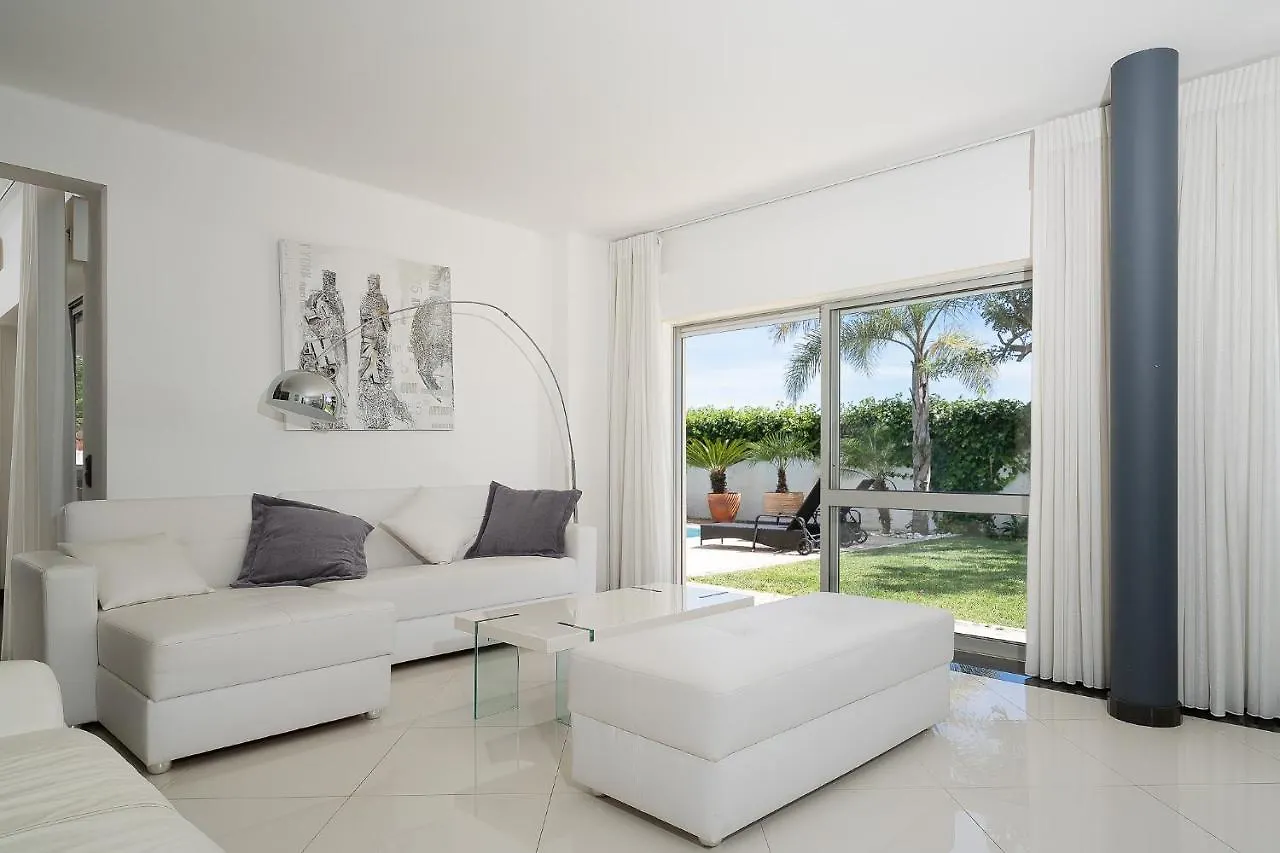 Deluxe 4Bdr House W/ Pool By Lovelystay Portimao Holiday home