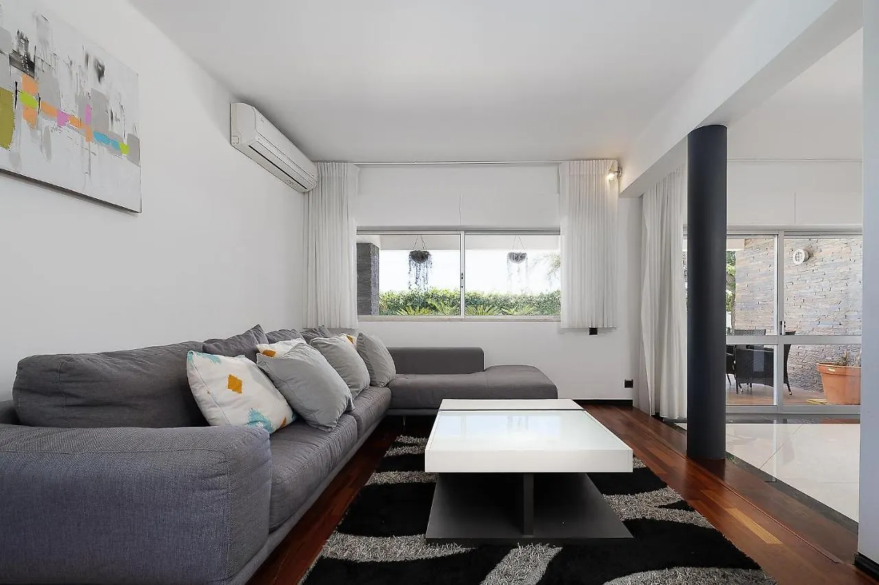 Holiday home Deluxe 4Bdr House W/ Pool By Lovelystay Portimao