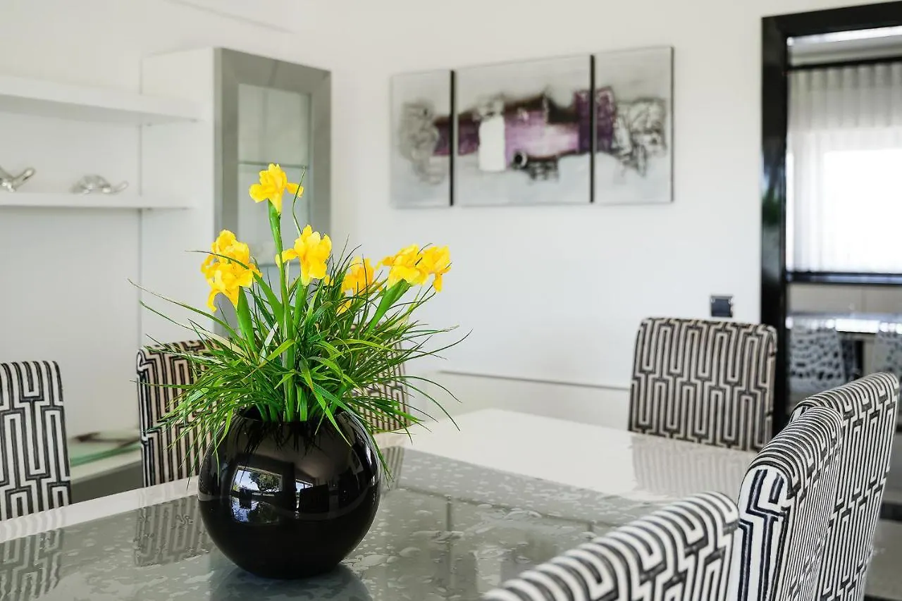 Deluxe 4Bdr House W/ Pool By Lovelystay Portimao Portugal