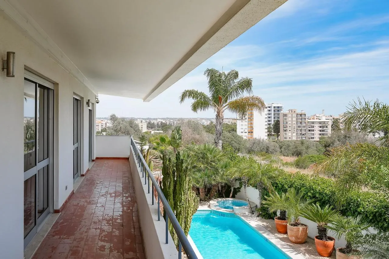 Deluxe 4Bdr House W/ Pool By Lovelystay Portimao Holiday home